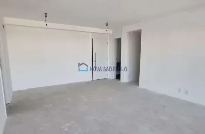 Moema / 03 dormitórios / 03 suítes / 02 vagas / 149 metros / novo