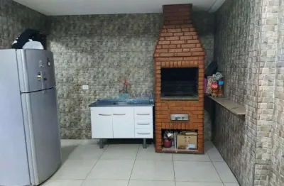 Sobrado com 102m² no jardim miriam, 03 dormitórios sendo 02 suites.