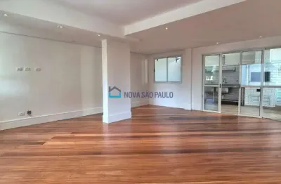 Casa no planalto paulista condomínio fechado 4 suítes, 4 vagas e lazer. estuda permuta parcial