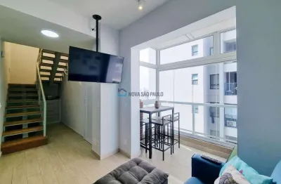 Apartamento duplex à venda, com 2 quartos, 1 suíte, closet, sacada, 1 vaga, na vila mariana