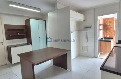Apartamento à venda com 3 suítes, varanda gourmet, 3 vagas !