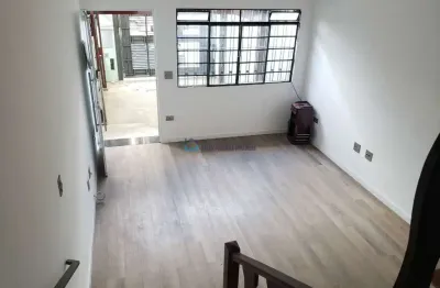 Sobrado á venda na vila guarani com 3 quartos e 1 vaga de garagem.