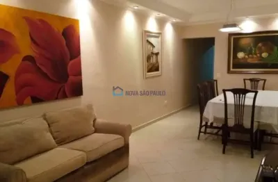 Sobrado à venda / bosque da saúde/ 3 dormitórios/ 2 suítes/  4 vagas