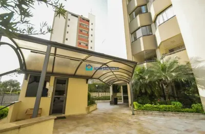 Cobertura duplex impecável, planejada, terraço enorme,2 vagas+lazer! 650m do shopping plaza sul