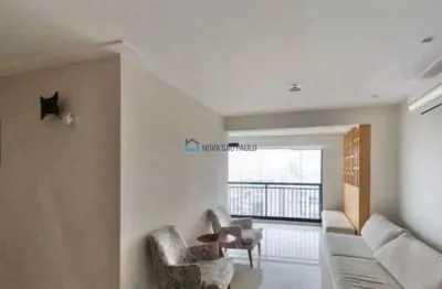 Apartamento de cobertura piscina privativa, lazer de clube com quadra de tênis e piscina com raias