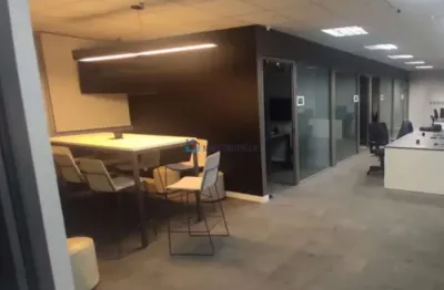 Sala comercial com 11 salas à venda na Rua Cardeal Arcoverde, --, Pinheiros, São Paulo