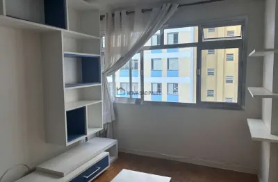 Apartamento à venda ao lado da estação de metrô saúde com 3 quartos .