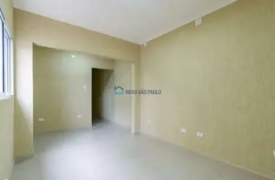 Casa com 6 dormitórios à 850 metros do metrô praça da árvore