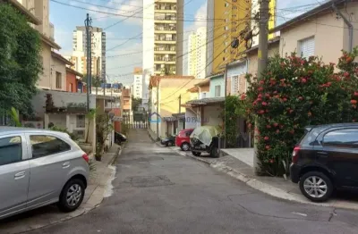 Casa de vila com 3 quartos sendo uma suíte à venda  na saúde