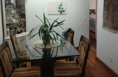 Apartamento, 2 quartos ,1 suite ,varanda .vila nova conceição