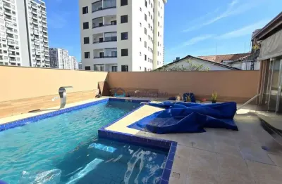 Casa térrea com 4 dormitórios, 2 vagas ao lado do metrô são judas