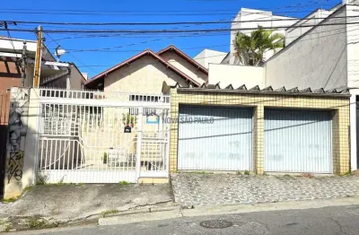 Casa térrea com 3 vagas, quintal e churrasqueira no jardim da saúde.