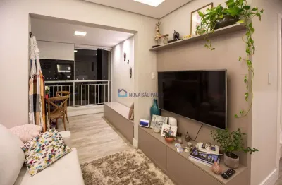 Apartamento à venda com 2 dormitórios e varanda no bairro saúde em sp