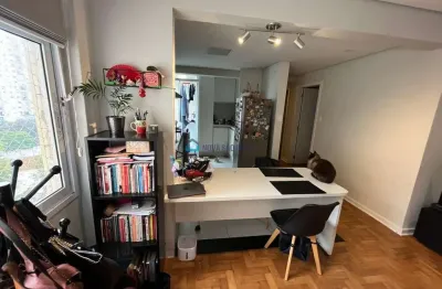 Apartamento com 2 quartos à venda na Avenida Senador Casimiro da Rocha, --, Mirandópolis, São Paulo