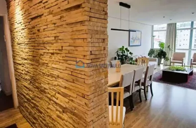 Apartamento amplo, reformado e decorado na av angélica!