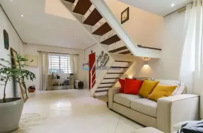 Casa com 3 quartos à venda na Rua Benjamin Costa, --, Jardim Aeroporto, São Paulo