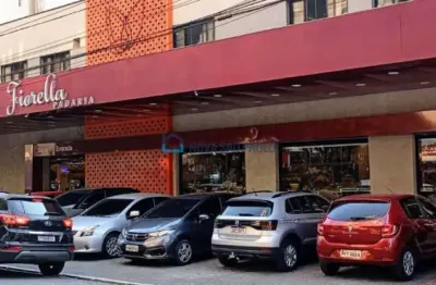 Casa com 3 quartos à venda na Rua Dom Sebastião do Rego, --, Vila Gumercindo, São Paulo