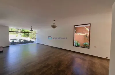 Sobrado 745m² - 6 dormitórios, 2 suítes, 6 vagas -  interlagos