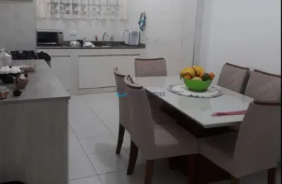 Sobrado 3 dormitórios, sendo 1 suíte, varanda com churrasqueira e 2 vagas de garagem
