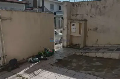 Casa no planalto paulista 3 dormitórios 2 vagas aceita permuta