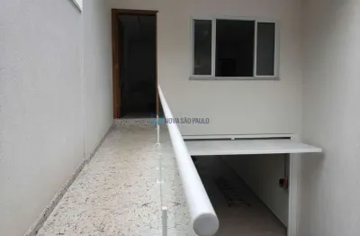 Sobrado novo à venda na saúde com 3 suítes, 5 vagas de garagem e terraço gourmet.