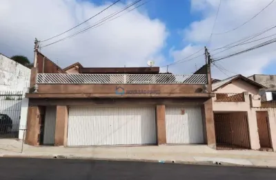 Casa à venda com piscina na vila guarani com 6 quartos e 5 vagas de garagem!