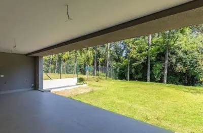Casa em condomínio de alto padrão, à venda, com 838 m², 4 quartos, 6 vagas, na chácara santo antônio