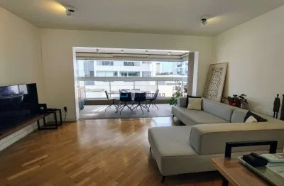 Apartamento metrô saúde/ 3 dormitórios/1 suíte/ 2 vagas/ 102 m²