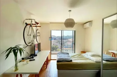 Apartamento studio à venda, com sacada, próximo ao metrô santos imigrantes.