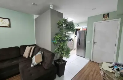 Apartamento semi mobiliado 2 dorms com varanda em santo amaro