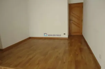 Apartamento 3 dormitórios, suíte, sala com sacada, 2 vagas. saude!