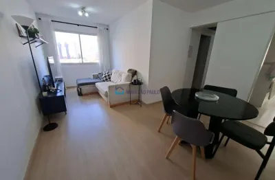 Apartamento, 2 dormitórios, 2 banheiros, 1 vaga, ao lado do metrô saúde.