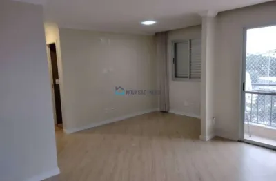 Apartamento com 02 quartos localizado na região do jabaquara.