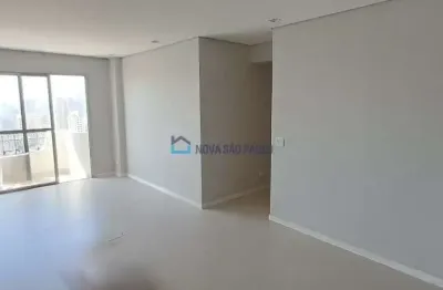 Apartamento recém reformado com 2 quartos (1 suíte), lavabo e 1 vaga na vila mariana perto de metrô!