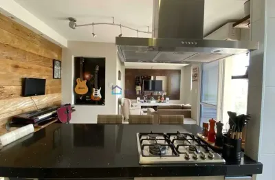 Cobertura duplex à venda com vista para o parque da aclimação.