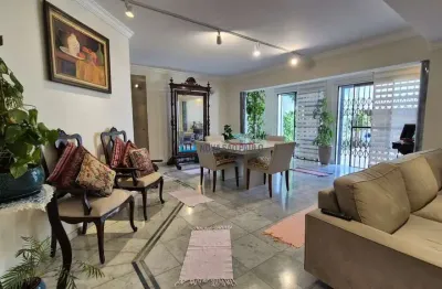 Sobrado 3 suítes, 3 vagas, quintal amplo e edícula com área gourmet no planalto paulista!