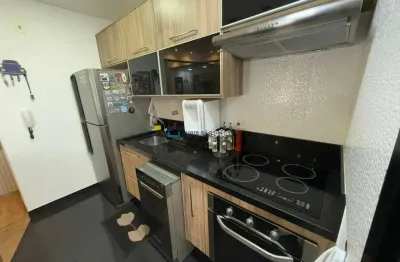 Apartamento com 02 quartos localizado na região da saúde