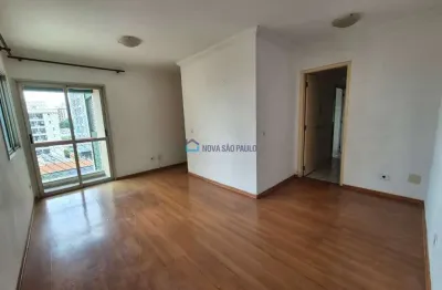 Apartamento à venda com 2 quartos, 1 suíte e 1 vaga na saúde.