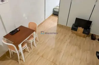 Apartamento compacto a apenas 5 minutos de caminhada da estação são joaquim, iptu isento.