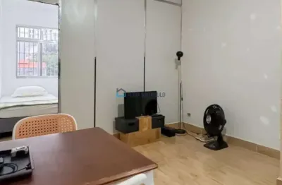 Apartamento compacto a apenas 5 minutos de caminhada da estação são joaquim, iptu isento.