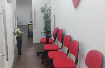 Situado na avenida brigadeiro luís antônio, prox. estação japão - liberdade