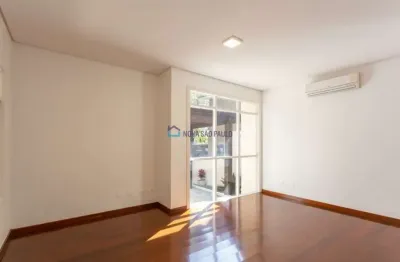Casa em condomínio com 4 quartos na região do retiro morumbi