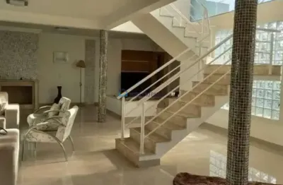 Sobrado à venda no jardim da saúde com piscina, churrasqueira e 6 vagas