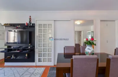Apartamento a venda, 85 m², 3 quartos, 2 wc's, salas estar e jantar, ampla cozinha, na aclimação
