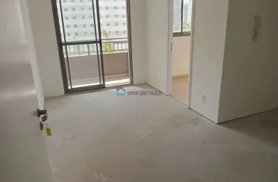 Apartamento 'a venda na vila nova conceição com 2 quartos e varanda, prédio novo, vista livre..