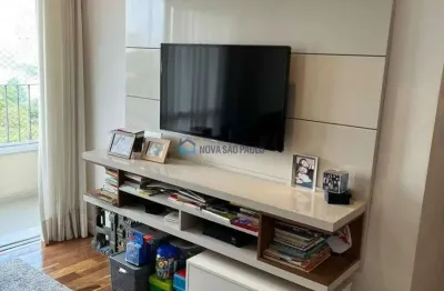 Apartamento à venda em moema com 2 quartos e 1 vaga de garagem.