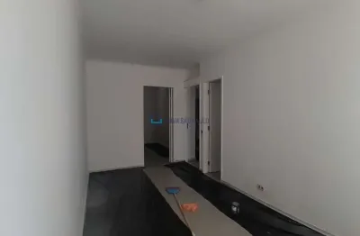 Apartamento à venda com 2 dormitórios no bairro Vila Guarani.