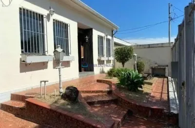 Casa térrea 3 dormitórios sendo 1 suíte e 4 vagas no jardim da saúde.
