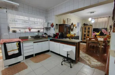 Casa com 3 quartos à venda na Rua Xavier Paes, --, Vila Fachini, São Paulo