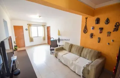 Amplo apartamento, bem distribuído, junto ao metrô saúde e fácil acesso as principais rodovias.